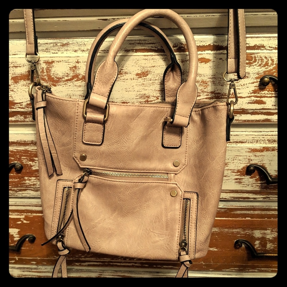 Antik Kraft Crossbody